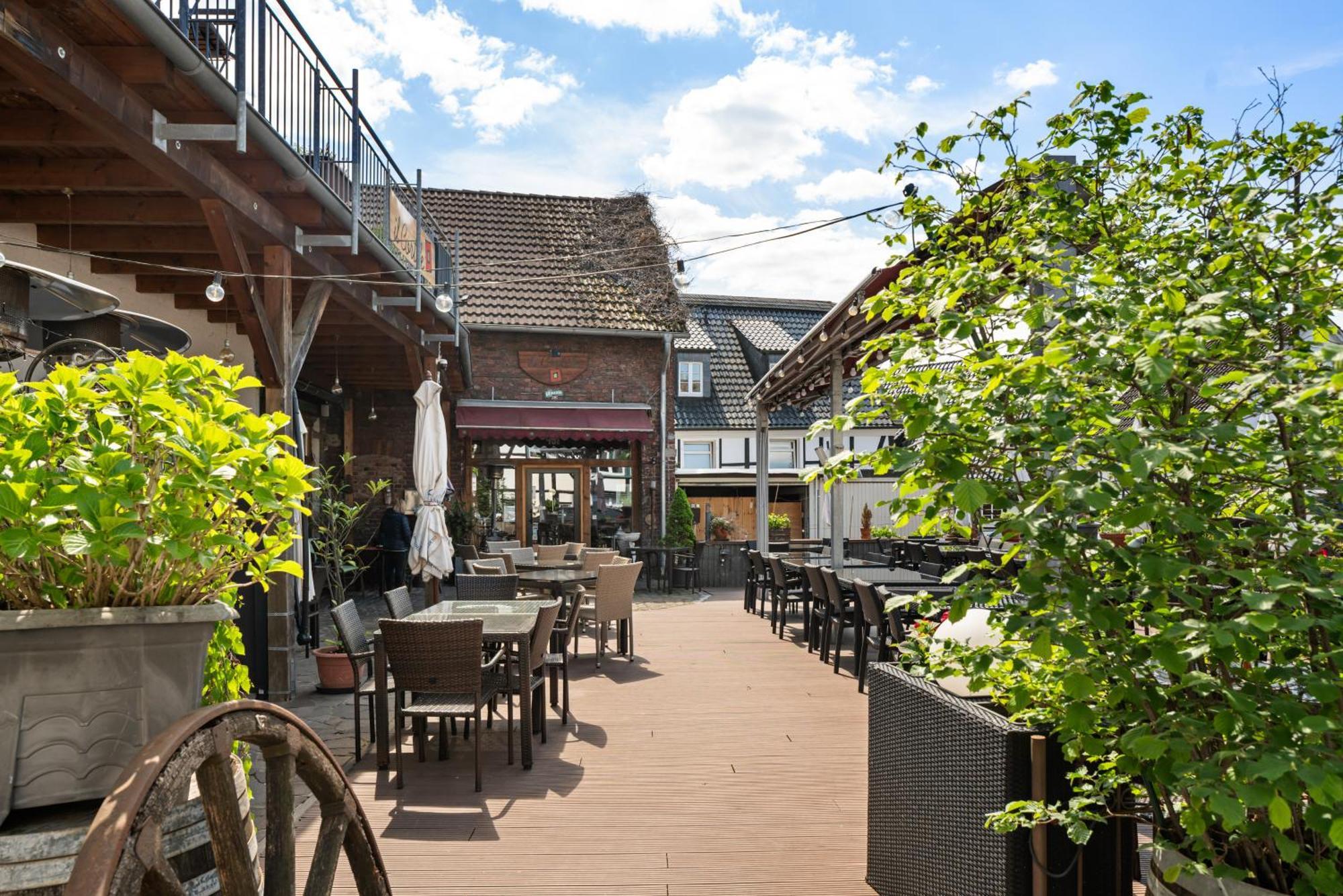 Mola Apartments-Charmante Ferienwohnung Im Herdecke Zentrum Fuer 3 Personen-Grosse Dachterrasse-Grill-Gratis Parken-Wlan Exterior foto